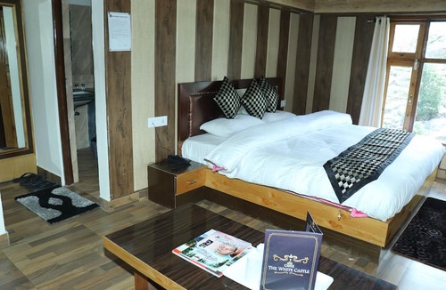 Kalpa Hotel | The White Castle