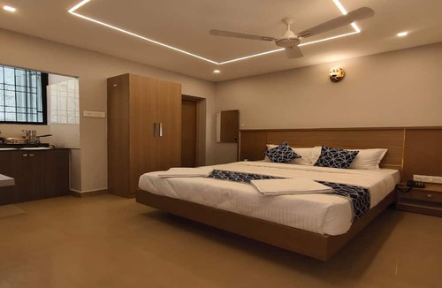 Thousand Lights Hotel | Hotel Royal Inn