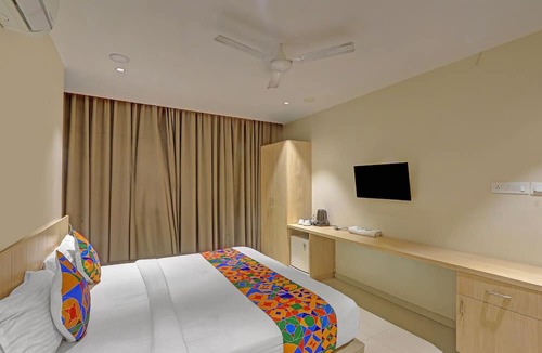 Warangal Hotel | Fabhotel Blue Moon