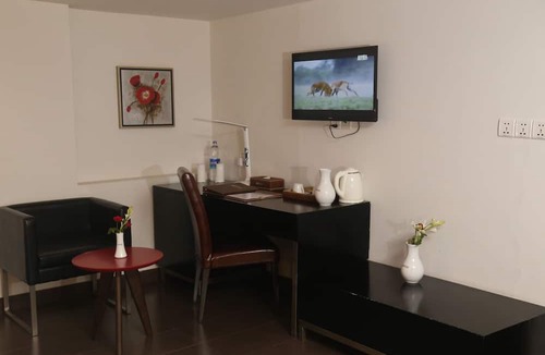 Banani Hotel | D'more Dhaka Hotel & Resort