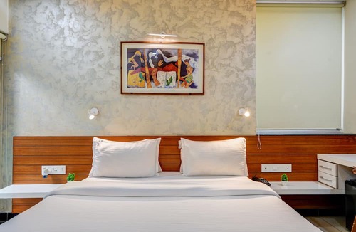 Hanuman Road Area Hostel | National YMCA Hostel