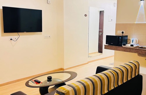Gomti Nagar Hotel | MIGROLINO
