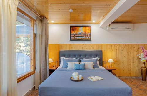 Theog Apartment | Lafu House Hearth Cabana Hill views