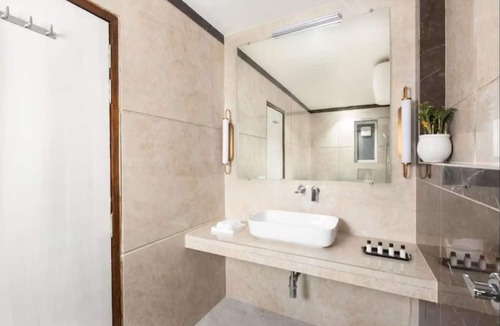 Chhatarpur Hotel | Hotel Star Suites By Star Group