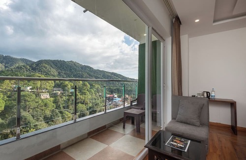 Dalhousie Hotel | Hotel Moonglade By Royal Stays Dalhousie