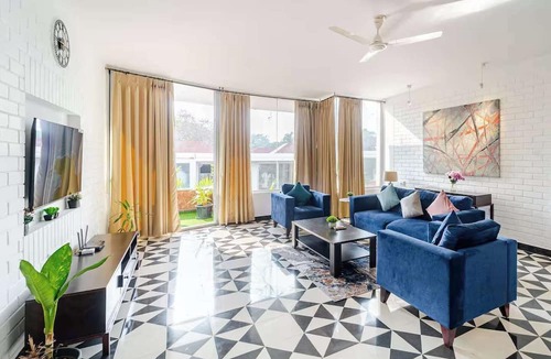 Nerul Apartment | Camelia by Da Alohas luxe 2 BHK Suite