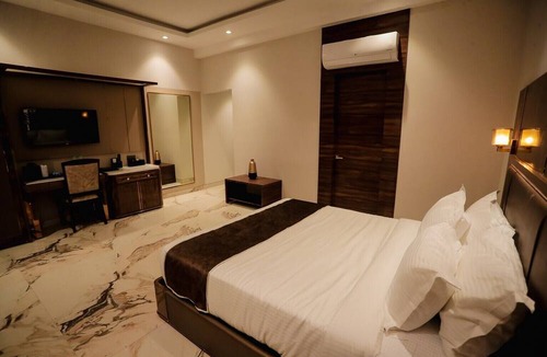 Bhilwara Hotel | White Season by The Sky Imperial