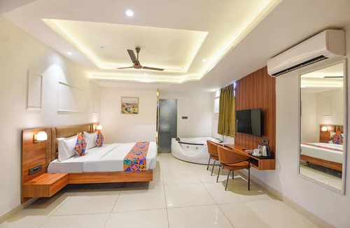 New Delhi Hotel | FabHotel Prime Shahdara