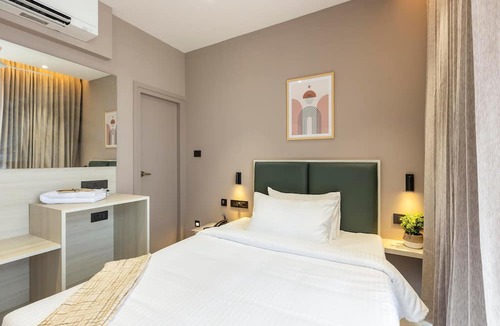 Peelamedu Hotel | AltinStays