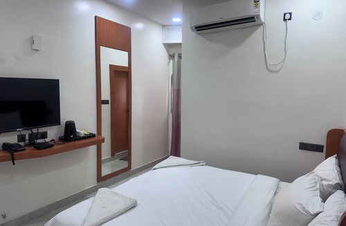 Hyderabad Hotel | The Vistara Hotel