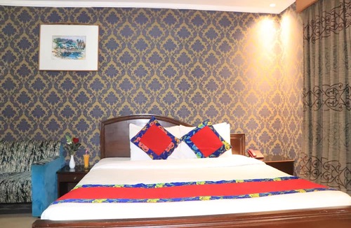 Uttara Hotel | Sea Shell Hotel & Restaurant