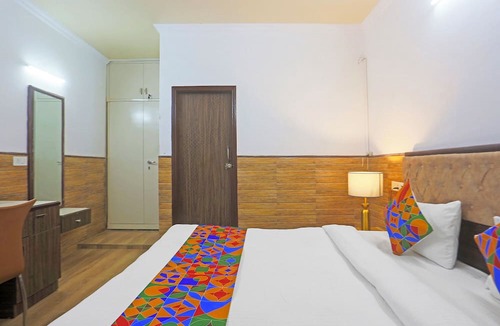 Vasant Kunj Hotel | Fabhotel Vasant Villa