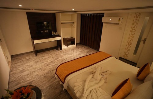 Vadanemelli Hotel | Citrus Classic Mambakkam Chennai