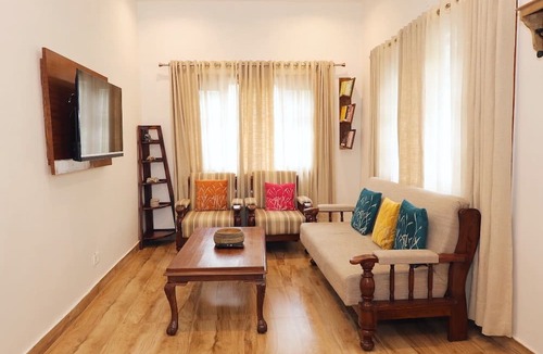 Landour Hotel | Dawn's Embrace by Oakwood