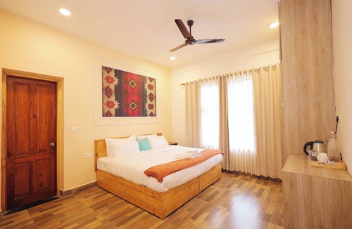 Landour Hotel | Dawn's Embrace by Oakwood