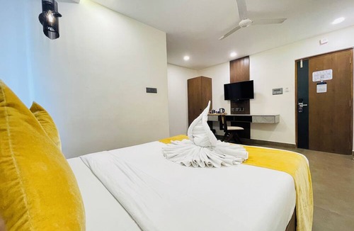 Madhapur Hotel | Hotel Kyzen Smart Stays - Madhapur, hyderabad