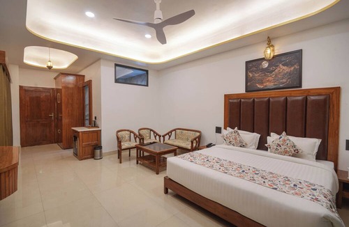 Paonta Sahib Hotel | Rockwood Resort