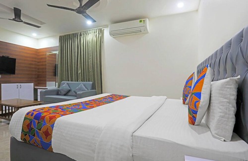 Khammam Hotel | Fabhotel Rr Residency I