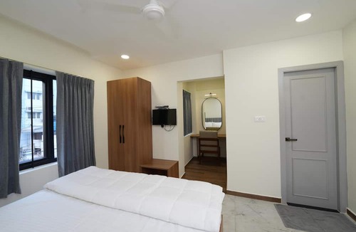 Srirangam Hotel | Hotel River View
