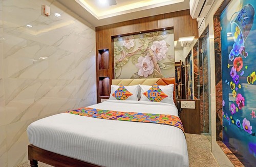 Tambaram Hotel | Fabhotel saravana shelters residency - Near tambaram railway station