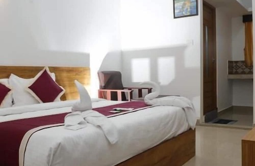Uttamapalaiyam Hotel | Ramakkalmedu Holidays Inn