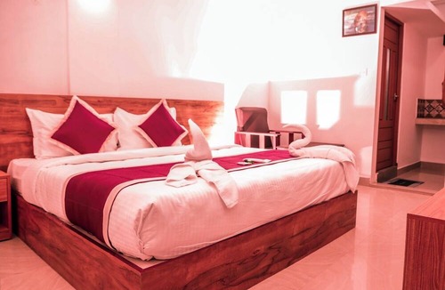 Uttamapalaiyam Hotel | Ramakkalmedu Holidays Inn