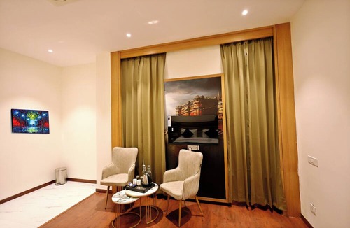 Shri Madhopur Hotel | The GM Luxe Hotel Near Shree Khatu Shyam Ji Mandir
