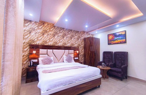 Dalhousie Hotel | MS RESORT