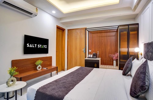 DLF City Hotel | Saltstayz Premier - Arjun Marg