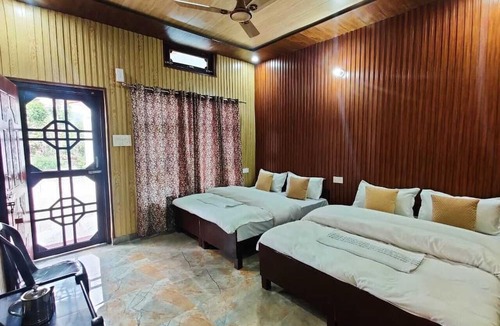 Guptkashi Hotel | Shiv Vilas palace