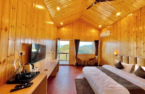 Lansdowne Hotel | Hilltop Haven Hotel And Resort