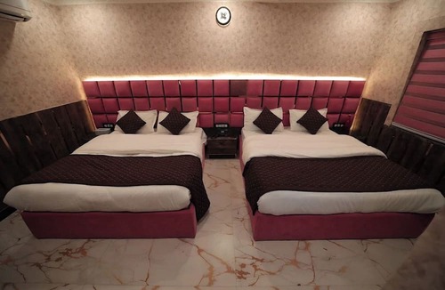 Dariyaganj Hotel | Hotel De Romana Near Jama Masjid Gate No.1