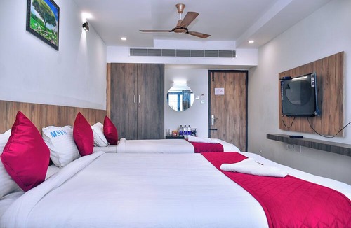 Palayankottai Hotel | MSVG Residency
