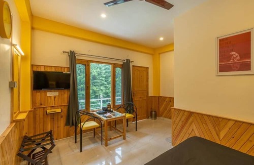 Kasol Hostel | The Hosteller Kasol, Riverside