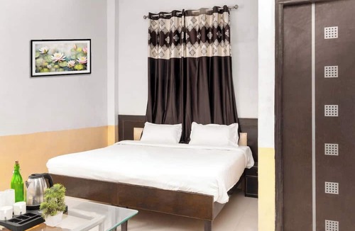 Noida Hotel | Hotel Sunrise Inn