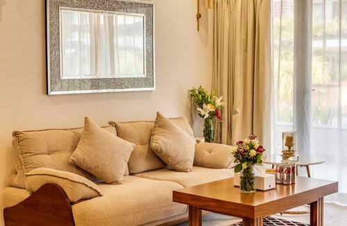 Saunta Vaddo Apartment | 2BR w Pool Sauna 2km to Baga Calangute Beach