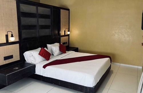 Elappara Hotel | Paradisa Nature Resort