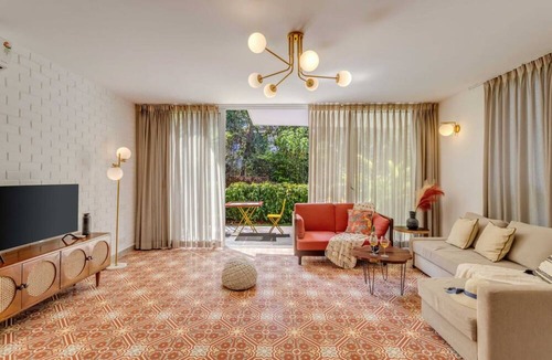 Reis Magos Apartment | Stylish 2BR w Pool Near Candolim and Coco Beach
