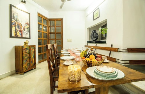 South West Villa | Opulent Antique 6BR Villa in Gurugram
