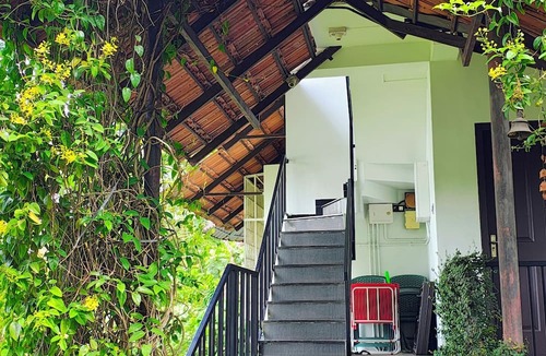 Nedumbassery Bed & Breakfast | Pearl Spot