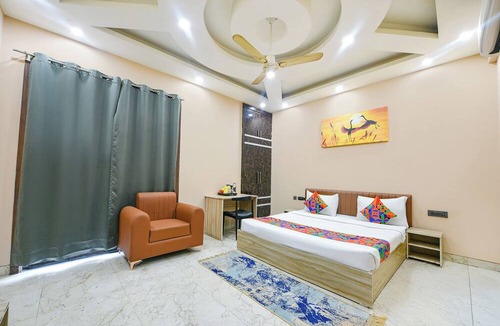 Sector 27 Hotel | Fabhotel Vibe