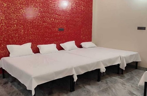 Naini Hotel | Mahakumbh Paryatan - Luxury Stay