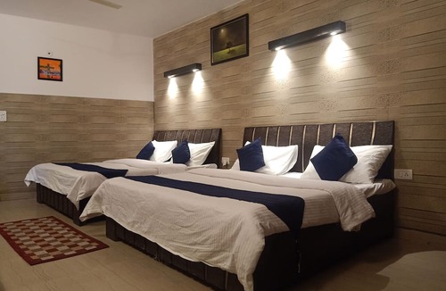 Mussoorie Resort | Ceyone Classic Fall Resort