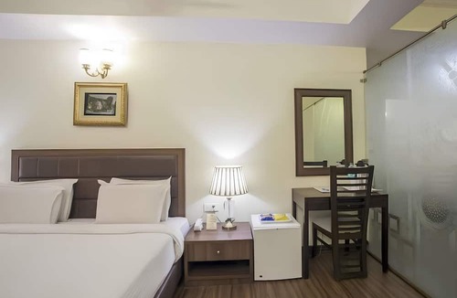 Kaushambi Hotel | HOTEL BLUE STONE