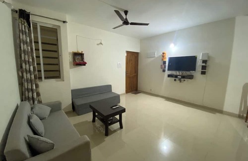 Palolem Apartment | Spacious 2BHK Mountain View | Near Palolem Beach
