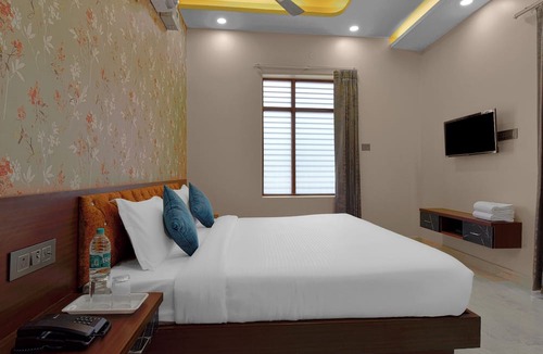 Bhiwadi Hotel | Hotel Bilaspur Pride
