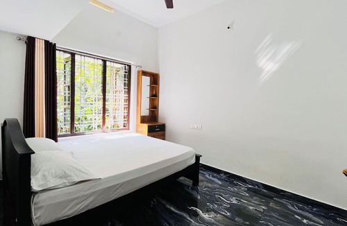 Virarajendrapet Bed & Breakfast | Moonlight Stay