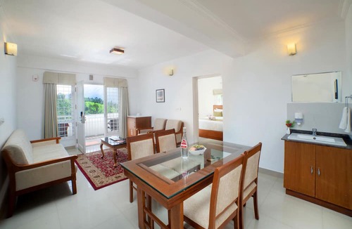 Udumbanchola Hotel | The Fog Munnar Resorts & Spa