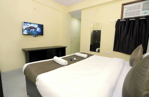 Noida Hotel | Hotel City Nest