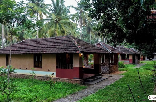 Pollachi Resort | Down to Earth Farmstay by LAKSEM